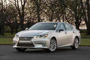 Now in its sixth generation, the redesigned 2013 Lexus ES breaks away from its 20-plus-year tradition of being a nice upscale Toyota Camry.